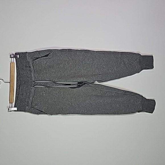 lululemon athletica Pants - Lululemon heathered core medium grey press pause size 4 jogger